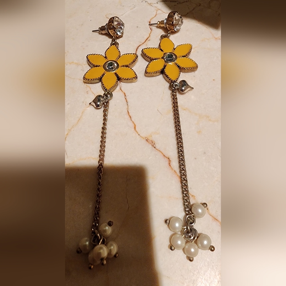 BETSY JOHNSON YELLOW FLOWERS